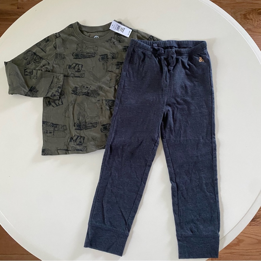 Baby Gap Toddler Boy Outfit Bundle - Tshirt and Pants Set